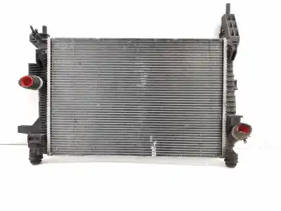 Pezzo di ricambio per auto di seconda mano radiatore d acqua per ford focus lim. (cb8) sport riferimenti oem iam cv618005va
