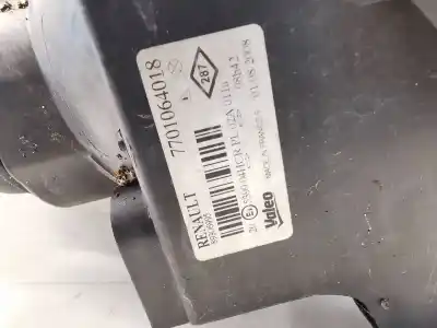 Автозапчастина б/у ліва фара для renault megane ii (bm0/1_, cm0/1_) 1.5 dci (bm1e, cm1e) посилання на oem iam 7701064018  