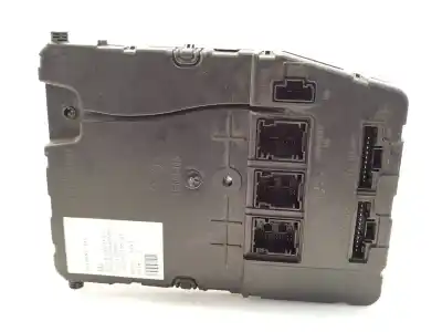 Pièce détachée automobile d'occasion BOÎTES À FUSIBLES pour RENAULT MEGANE II CLASSIC BERLINA  Références OEM IAM 8200525385  