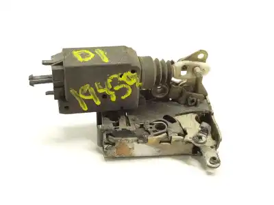 Second-hand car spare part left front door lock for peugeot 205 ii (20a/c) 1.8 diesel oem iam references 