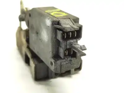 Second-hand car spare part left front door lock for peugeot 205 ii (20a/c) 1.8 diesel oem iam references   