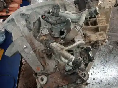 Автозапчастина б/у коробка передач для nissan qashqai / qashqai +2 i (j10, nj10, jj10e) 2.0 dci a las 4 ruedas посилання на oem iam 3ub5b m9r  