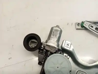 Автозапчастина б/у регулятор переднього правого скла для toyota yaris (ksp9/scp9/nlp9) básico посилання на oem iam 973582100  