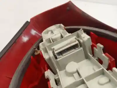 Peça sobressalente para automóvel em segunda mão farolim traseiro direito por audi a3 (8l1) 1.9 tdi referências oem iam 8l0945096a  