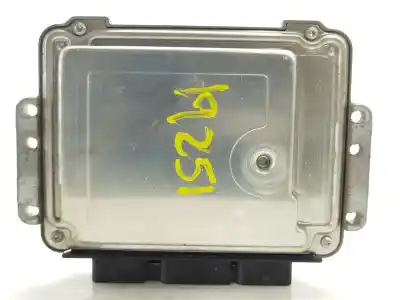 Автозапчасти б/у блок управления двигателем за renault megane ii sedán (lm0/1_) 1.9 dci ссылки oem iam 8200527725 / 8200527756  0281012589