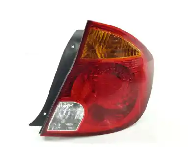 Pièce détachée automobile d'occasion FEU ARRIÈRE DROIT pour HYUNDAI ACCENT II (LC)  Références OEM IAM 92402-25710 / 9240225710 / 9242125700 / 92421-2570  