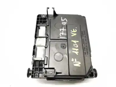Pezzo di ricambio per auto di seconda mano scatola relè/fusibili per citroen c4 coupe vts riferimenti oem iam 9658539680  