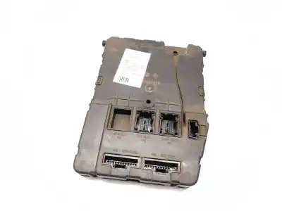 Peça sobressalente para automóvel em segunda mão caixa de fusíveis e relés por renault megane ii berlina 5p pack authentique (e) referências oem iam 8200433201