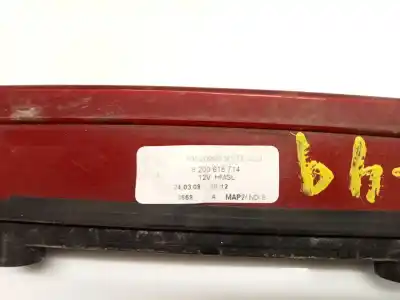 Peça sobressalente para automóvel em segunda mão farolim de travão central por renault clio iii pack dynamique referências oem iam 8200618714  