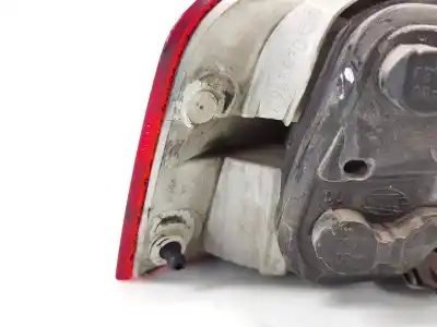 Автозапчастина б/у правий ліхтар для audi a4 b7 (8ec) 1.9 tdi посилання на oem iam 8e5945096  