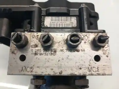 Peça sobressalente para automóvel em segunda mão abs por citroen c4 lim. 1.6 hdi fap referências oem iam 9677024980  