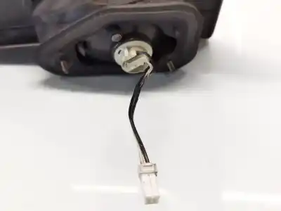 Pezzo di ricambio per auto di seconda mano lampada posteriore centrale per ssangyong rodius i 2.7 xdi riferimenti oem iam 8360221202  