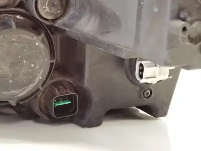Second-hand car spare part Right Headlight for SSANGYONG RODIUS 2.7 Turbodiesel CAT OEM IAM references   