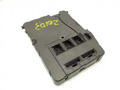 Peça sobressalente para automóvel em segunda mão CAIXA DE FUSÍVEIS E RELÉS por RENAULT GRAND SCÉNIC II (JM0/1_)  Referências OEM IAM 8200606826  