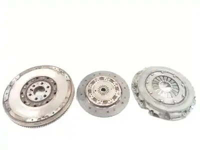Pièce détachée automobile d'occasion KIT D'EMBRAYAGE pour FIAT STILO VAN (192_)  Références OEM IAM 791801  