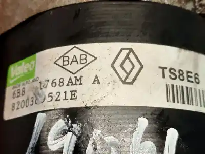 Автозапчастина б/у двигун запускається для renault clio iii pack dynamique посилання на oem iam 8200369521e  