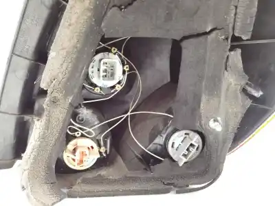 Second-hand car spare part left tailgate light for toyota corolla verso (_e12_) 2.0 d-4d (cde120_) oem iam references 8156113540  