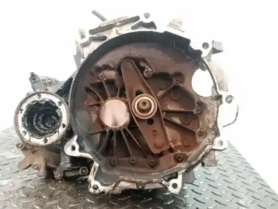 İkinci el araba yedek parçası VITES KUTUSU için VOLKSWAGEN POLO (9N1)  OEM IAM referansları GKR  