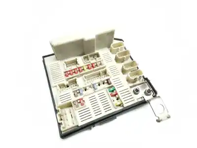 Second-hand car spare part FUSE BOX UNIT for RENAULT MEGANE II COUPÉ-CABRIOLET (EM0/1_)  OEM IAM references 8200481866H  