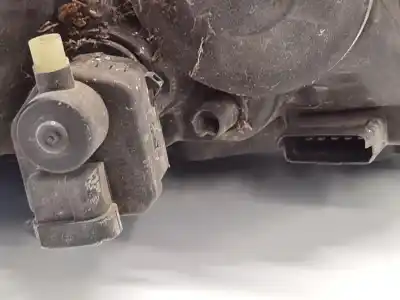 Автозапчастина б/у ліва фара для renault clio ii fase ii (b/cb0) societe generique посилання на oem iam 7701057654  8200478984