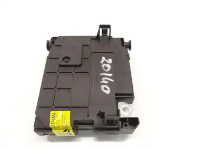 Second-hand car spare part fuse box unit for citroen c4 picasso ii 2.0 bluehdi 150 oem iam references 9807091780  