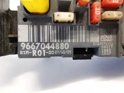 Pezzo di ricambio per auto di seconda mano scatola relè/fusibili per citroen c4 picasso i monospace (ud_) 1.6 hdi riferimenti oem iam 9667044880  
