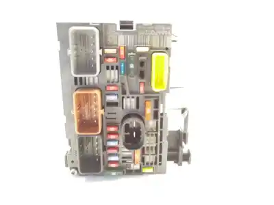 Peça sobressalente para automóvel em segunda mão CAIXA DE FUSÍVEIS E RELÉS por PEUGEOT 807 (EB_) 2.0 HDI Referências OEM IAM 9666700280  
