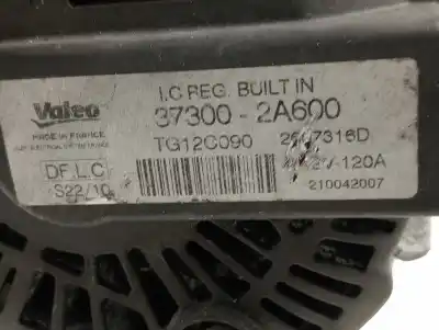 Pezzo di ricambio per auto di seconda mano alternatore per kia cee´d active riferimenti oem iam 373002a600  
