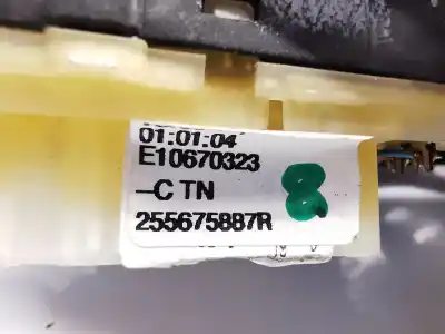 Peça sobressalente para automóvel em segunda mão comutador de limpa vidros por renault captur i (j5_, h5_) 1.5 dci 90 referências oem iam 255675887r  e10670323 Peça sobressalente para automóvel em segunda mão comutador de limpa vidros por renault captur i (j5_, h5_) 1.5 dci 90 referências oem iam 255675887r  e10670323
