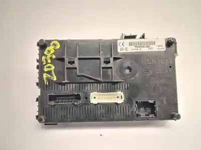 Second-hand car spare part FUSE BOX UNIT for RENAULT CLIO II (BB_, CB_)  OEM IAM references P8200387289 281125487B 8200387289