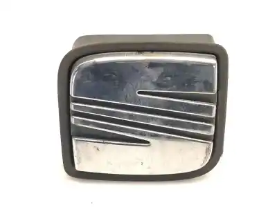 Second-hand car spare part TAILGATE BACK DOOR HANDLE for SEAT LEON (1P1)  OEM IAM references 6J4827565  