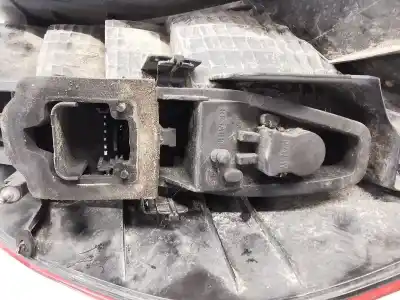 Pezzo di ricambio per auto di seconda mano lampada posteriore sinistra per renault scénic ii (jm0/1_) 1.9 dci (jm0g, jm12, jm1g, jm2c) riferimenti oem iam 8200127704f  