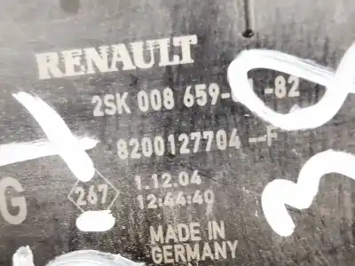 Pezzo di ricambio per auto di seconda mano lampada posteriore sinistra per renault scénic ii (jm0/1_) 1.9 dci (jm0g, jm12, jm1g, jm2c) riferimenti oem iam 8200127704f  