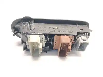 Peça sobressalente para automóvel em segunda mão botão / interruptor elevador vidro dianteiro esquerdo por renault scénic ii (jm0/1_) 1.5 dci (jm1e, jm16) referências oem iam   