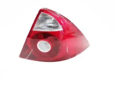 Tweedehands auto-onderdeel rechter achterlamp voor ford mondeo iii sedán (b4y) 2.0 16v oem iam-referenties 
