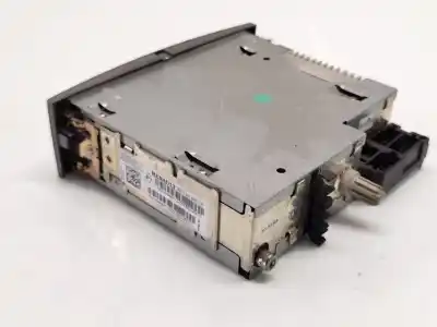 Second-hand car spare part audio system / radio cd for renault scénic ii (jm0/1_) 1.5 dci (jm1e, jm16) oem iam references 8200562686  
