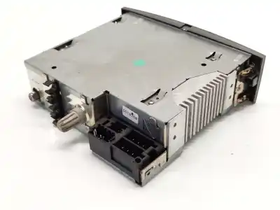 Second-hand car spare part audio system / radio cd for renault scénic ii (jm0/1_) 1.5 dci (jm1e, jm16) oem iam references 8200562686  