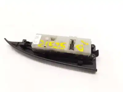 Peça sobressalente para automóvel em segunda mão botão / interruptor elevador vidro dianteiro esquerdo por nissan note (e11, ne11) 1.5 dci referências oem iam 254019u11b 25401bh12b 