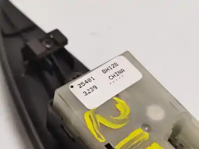 Peça sobressalente para automóvel em segunda mão botão / interruptor elevador vidro dianteiro esquerdo por nissan note (e11, ne11) 1.5 dci referências oem iam 254019u11b 25401bh12b 