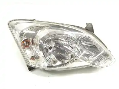 Peça sobressalente para automóvel em segunda mão Farol / Farolim Direito por TOYOTA COROLLA (_E12_) 2.0 D-4D (CDE120R_, CDE120L_) Referências OEM IAM 8111002380  