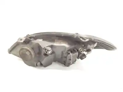 Second-hand car spare part right headlight for toyota corolla (_e12_) 2.0 d-4d (cde120r_, cde120l_) oem iam references 8111002380  