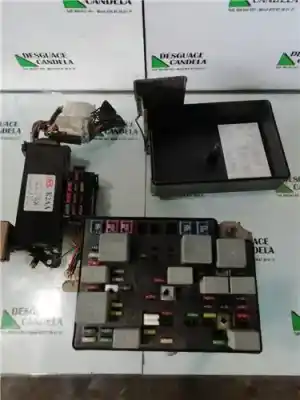 Pezzo di ricambio per auto di seconda mano Scatola Relè/fusibili per KIA SHUMA 1.5 CAT Riferimenti OEM IAM   OK2AA67580