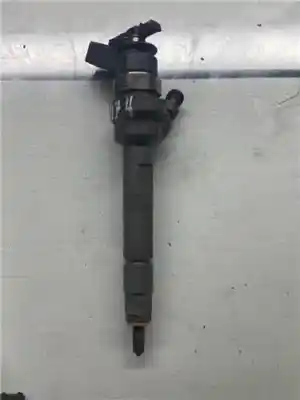Peça sobressalente para automóvel em segunda mão INJETOR por BMW SERIE 1 BERLINA (E81/E87) 2.0 116d Referências OEM IAM   