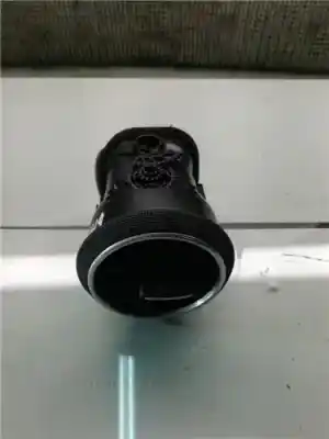 Peça sobressalente para automóvel em segunda mão RESPIRADOR LATERAL DIREITO por AUDI A3 (8P1) 2.0 TDI 16V Referências OEM IAM   