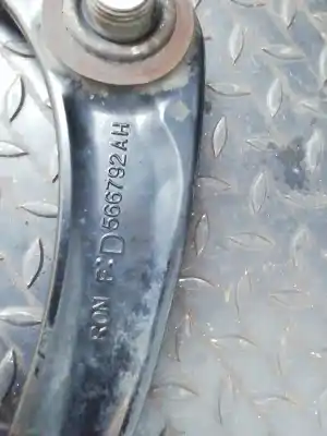 Peça sobressalente para automóvel em segunda mão braço de suspensão inferior dianteiro direito por citroen c4 picasso exclusive plus referências oem iam 3520p3  