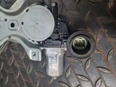 Pezzo di ricambio per auto di seconda mano alzacristalli anteriore destro per toyota yaris (ksp9/scp9/nlp9) blue riferimenti oem iam 973582100  