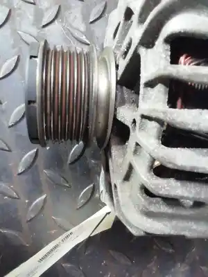 Peça sobressalente para automóvel em segunda mão alternador por dacia duster laureate 4x4 referências oem iam 2607395b 231003831r tg12c094