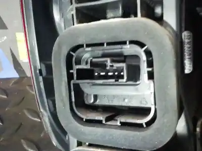 Second-hand car spare part right tailgate light for dacia duster laureate 4x4 oem iam references 265500033r  