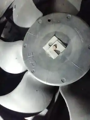 Peça sobressalente para automóvel em segunda mão termoventilador elétrico por dacia duster laureate 4x4 referências oem iam 214819914  