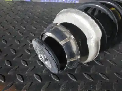 Second-hand car spare part rear left shock absorber for dacia duster laureate 4x4 oem iam references 22235053  